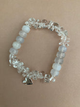 Lade das Bild in den Galerie-Viewer, Frozen bracelets