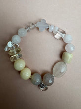 Lade das Bild in den Galerie-Viewer, Pheline bracelets