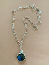 Lade das Bild in den Galerie-Viewer, Paperclip Gem