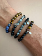 Lade das Bild in den Galerie-Viewer, Leos & Leas bracelets