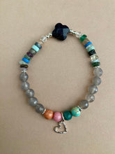 Lade das Bild in den Galerie-Viewer, Groovy bracelets