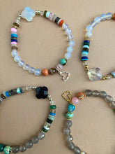 Lade das Bild in den Galerie-Viewer, Groovy bracelets