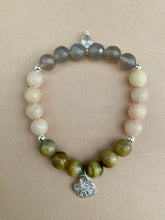 Lade das Bild in den Galerie-Viewer, Monsera bracelets