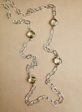 Lade das Bild in den Galerie-Viewer, Clairelune necklace