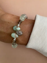 Lade das Bild in den Galerie-Viewer, Cozy bracelets