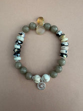 Lade das Bild in den Galerie-Viewer, Oceanside bracelet