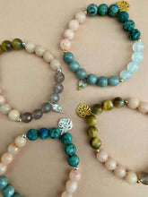 Lade das Bild in den Galerie-Viewer, Monsera bracelets