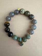 Lade das Bild in den Galerie-Viewer, Mystique bracelet