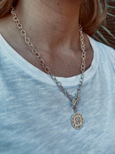 Lade das Bild in den Galerie-Viewer, Noemie necklace
