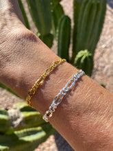 Lade das Bild in den Galerie-Viewer, Tess bracelets