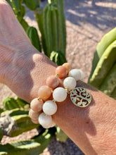 Lade das Bild in den Galerie-Viewer, white oak bracelets