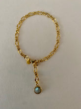 Lade das Bild in den Galerie-Viewer, Tess bracelets