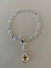 Lade das Bild in den Galerie-Viewer, Tess bracelets