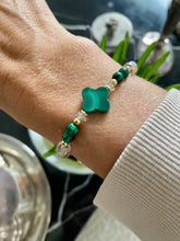 Lade das Bild in den Galerie-Viewer, Malachit love bracelet