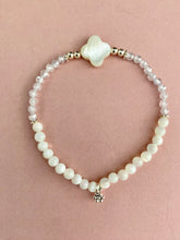 Lade das Bild in den Galerie-Viewer, Elaine bracelets