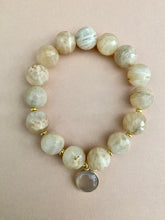 Lade das Bild in den Galerie-Viewer, Coffee or Cream bracelet