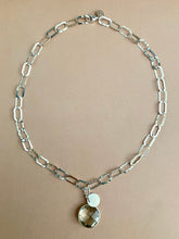 Lade das Bild in den Galerie-Viewer, Mathi necklace