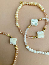 Lade das Bild in den Galerie-Viewer, Elaine bracelets
