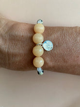 Lade das Bild in den Galerie-Viewer, Flowerchild bracelet