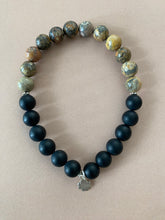 Lade das Bild in den Galerie-Viewer, Herrenarmband Feuerachat Onyx Silber Lilie