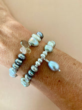Lade das Bild in den Galerie-Viewer, Grey bracelet