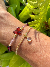 Lade das Bild in den Galerie-Viewer, Granatine Armband