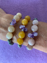 Lade das Bild in den Galerie-Viewer, Lotus Armbänder