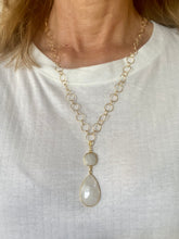Lade das Bild in den Galerie-Viewer, Moonlight necklaces