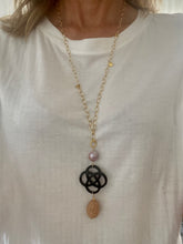 Lade das Bild in den Galerie-Viewer, Olga necklaces