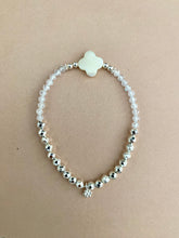 Lade das Bild in den Galerie-Viewer, Clarisse bracelets