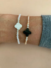 Lade das Bild in den Galerie-Viewer, Clarisse bracelets