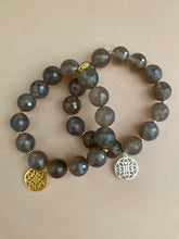 Lade das Bild in den Galerie-Viewer, Greystone glam