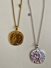 Lade das Bild in den Galerie-Viewer, Lovely Sky