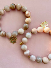 Lade das Bild in den Galerie-Viewer, Karma bracelets