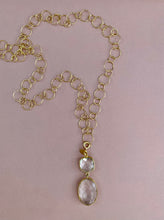 Lade das Bild in den Galerie-Viewer, Moonlight necklaces