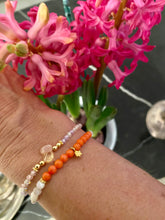 Lade das Bild in den Galerie-Viewer, Glitter Rainbow bracelets