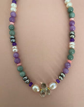 Lade das Bild in den Galerie-Viewer, Loulou necklace