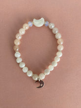 Lade das Bild in den Galerie-Viewer, Lunatic bracelet