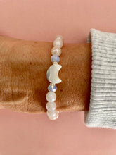 Lade das Bild in den Galerie-Viewer, Lunatic bracelet
