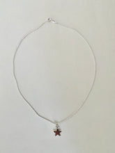 Lade das Bild in den Galerie-Viewer, Silverstar necklace
