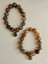 Lade das Bild in den Galerie-Viewer, Coffee or Cream bracelet