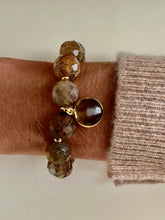 Lade das Bild in den Galerie-Viewer, Coffee or Cream bracelet