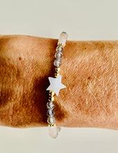 Lade das Bild in den Galerie-Viewer, Peaceful Stars