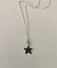 Lade das Bild in den Galerie-Viewer, Silverstar necklace