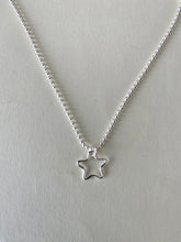 Lade das Bild in den Galerie-Viewer, Star in Love necklace