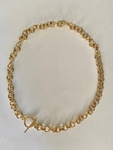 Lade das Bild in den Galerie-Viewer, T-Chain necklace