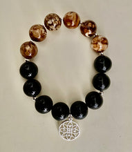 Lade das Bild in den Galerie-Viewer, Ebony & Ivory bracelets