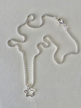 Lade das Bild in den Galerie-Viewer, Star in Love necklace