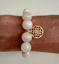 Lade das Bild in den Galerie-Viewer, Ebony & Ivory bracelets