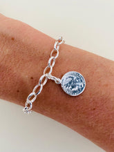 Lade das Bild in den Galerie-Viewer, The Roman coin bracelet in silver
